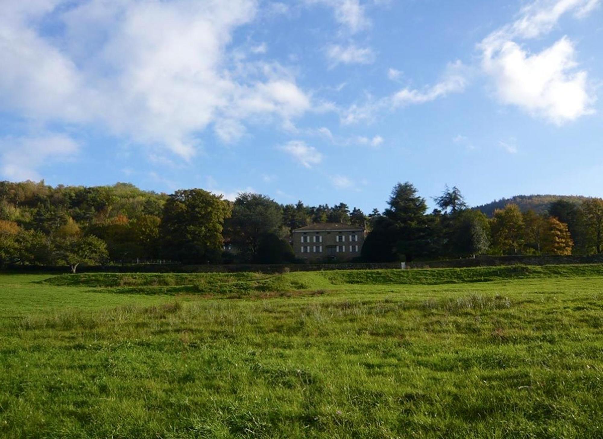 Manoir Majestueux A Satillieu Avec Piscine Privee Exterior foto